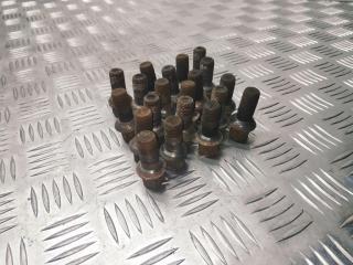 болт колесный Mercedes-Benz E-Класс W211/S211 2004, 2.7 л., CDi, OM 647.961, дизель, 6МКПП, cubanitsilber / 723, седан, задний привод, правый руль, A2114010370, A1634010070, A1634010370, A1634010670