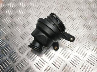 патрубок интеркулера Mercedes-Benz M-Класс W163 2000, 2.7 л., CDi, OM 612.963, дизель, АКПП, т-синий, внедорожник 5 дв., полный привод, правый руль, A0001402687