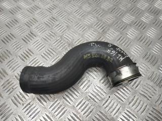 патрубок интеркулера Mercedes-Benz M-Класс W163 2000, 2.7 л., CDi, OM 612.963, дизель, АКПП, бордовый, 567, внедорожник 5 дв., полный привод, правый руль, A1635011982, 1635016082