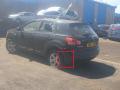 брызговик Nissan Qashqai 1 поколение 2007, 2.0 л., DCi, дизель, 6МКПП, чёрный, внедорожник 5 дв., передний привод, правый руль, KE788JD086 - фото №3