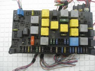 блок предохранителей Mercedes-Benz M-Класс W163 [рестайлинг] 2002, 2.7 л., CDi, OM 612.963, дизель, АКПП, серебро, внедорожник 5 дв., полный привод, правый руль, A1635450205, A1635450005