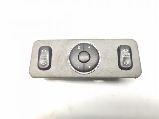кнопка стеклоподъемника двери Mercedes-Benz M-Класс W163 [рестайлинг] 2001, 2.7 л., CDi, OM 612.963, дизель, АКПП, tansanitblau / 359, внедорожник 5 дв., полный привод, правый руль, A1638200326