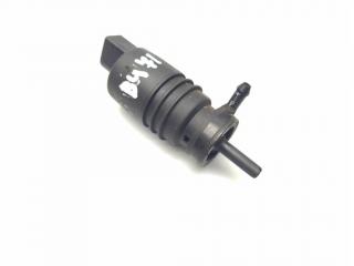 насос (моторчик) омывателя стекла Mercedes-Benz M-Класс W163 [рестайлинг] 2001, 2.7 л., CDi, OM 612.963, дизель, АКПП, tansanitblau / 359, внедорожник 5 дв., полный привод, правый руль, A0008605826, A2108690921, A2218690121, A2108690821