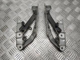 петля капота Mercedes-Benz E-Класс W211/S211 [рестайлинг] 2006, 3.0 л., CDi, OM 642.920, дизель, АКПП, черный, седан, задний привод, правый руль, 2118800128, 2118800228