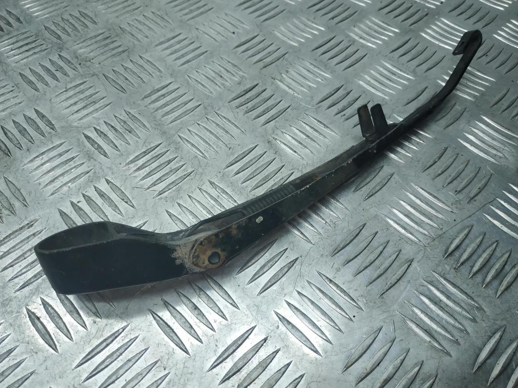 щеткодержатель задний BMW X5 E53 2002, 3.0 л., i, M54 B30 (306S3), бензин, 5МКПП, black saphir / 475, внедорожник 5 дв., полный привод, правый руль, 706807601 - фото №1