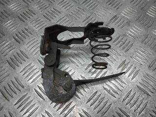 замок капота Mercedes-Benz E-Класс W210/S210 1998, 3.0 л., TD, OM 606.962, дизель, АКПП, черный, седан, задний привод, правый руль