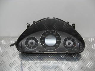 щиток приборов (приборная панель) Mercedes-Benz E-Класс W211/S211 2005, 3.2 л., CDi, OM 648.961, дизель, АКПП, серебро, седан, задний привод, правый руль, A2115409147