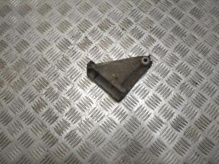 кронштейн двигателя Mercedes-Benz C-Класс W203/S203/CL203 W203 2002, 3.2 л., i, M 112.946, бензин, АКПП, серебро, седан, задний привод, правый руль, A1122232104