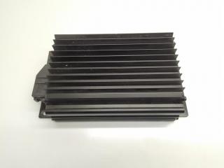 усилитель музыкальный Mercedes-Benz CLK-Класс C209/A209 C209 2002, 3.2 л., i, M 112.955, бензин, АКПП, obsidianschwarz / 197, купе, задний привод, правый руль, A2098200289