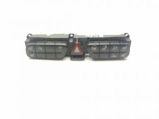 кнопка (выключатель) Mercedes-Benz CLK-Класс C209/A209 C209 2002, 3.2 л., i, M 112.955, бензин, АКПП, obsidianschwarz / 197, купе, задний привод, правый руль, A2038216758