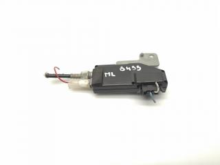 усилитель антенны Mercedes-Benz M-Класс W163 [рестайлинг] 2003, 3.7 л., i, M 112.970, бензин, АКПП, tansanitblau / 359, внедорожник 5 дв., полный привод, правый руль, 1638200089