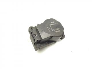 моторчик заслонки печки Mercedes-Benz S-Класс W220 [рестайлинг] 2004, 5.0 л., i, M 113.960, бензин, АКПП, синий, 359u, седан, задний привод, правый руль, A2208201042