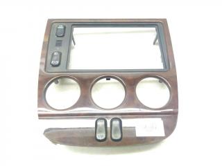 накладка декоративная Mercedes-Benz M-Класс W163 [рестайлинг] 2004, 2.7 л., CDi, OM 612.963, дизель, АКПП, teallitblau / 353, внедорожник 5 дв., полный привод, правый руль