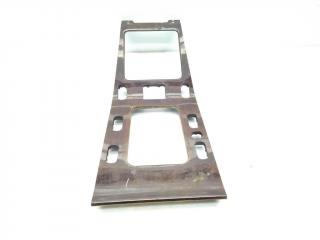 накладка декоративная Mercedes-Benz M-Класс W163 [рестайлинг] 2003, 2.7 л., CDi, OM 612.963, дизель, АКПП, серебро, 744u, внедорожник 5 дв., полный привод, правый руль, A1636809236