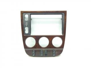 накладка декоративная Mercedes-Benz M-Класс W163 [рестайлинг] 2003, 2.7 л., CDi, OM 612.963, дизель, АКПП, brillantsilber / 744, внедорожник 5 дв., полный привод, правый руль, A1636801736