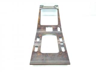 накладка декоративная Mercedes-Benz M-Класс W163 [рестайлинг] 2003, 3.7 л., i, M 112.970, бензин, АКПП, tansanitblau / 359, внедорожник 5 дв., полный привод, правый руль, A1636809236