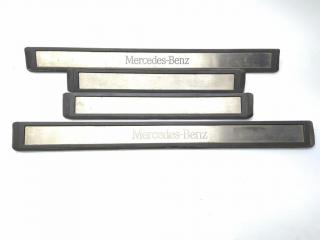 комплект накладок на пороги (внутренние) Mercedes-Benz E-Класс W211/S211 2004, 2.1 л., CDi, OM 646.961, дизель, АКПП, brillantsilber / 744, седан, задний привод, правый руль, A2116801435, A2116801335, A2116801635, A2116801535