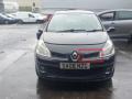решетка радиатора Renault Clio 3 поколение 2008, 1.2 л., i, D4F 740, бензин, 5МКПП, noir / nv676, хетчбэк 3 дв., передний привод, правый руль, 1859431S16 - фото №3