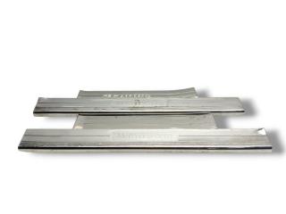 комплект накладок на пороги (внутренние) Mercedes-Benz CLS-Класс C219 2005, 5.0 л., i, M 113.967, бензин, АКПП, indiumgrau / 963, фастбэк, задний привод, правый руль, 2196800335, 2196800435, 2196800235, 2196800135