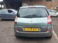 накладка двери (крышки) багажника Renault Scenic 2 поколение 2006, 1.6 л., i, K4M 812, бензин, 5МКПП, vert cuivre / ted97, минивэн, передний привод, правый руль, 01001S09 - фото №3