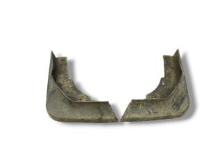 брызговик Volkswagen Passat B7 2012, 2.0 л., TDi PD, CFFB, дизель, 6МКПП, deepblack / lc9x, седан, передний привод, правый руль, 3C0075111