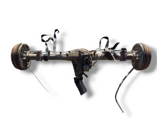 мост задний Toyota Hilux 7 поколение [2-й рестайлинг] KUN35 2015, 2.5 л., D-4D, 2KD-FTV, дизель, 5МКПП, super white 2 / 040, пикап, полный привод, правый руль, 41110-71370, 42110-0K530