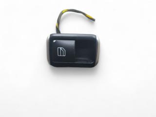 кнопка стеклоподъемника двери Mercedes-Benz E-Класс W212 [рестайлинг] S212 2014, 2.1 л., CDi, OM 651.924, дизель, АКПП, obsidianschwarz / 197, универсал, задний привод, правый руль, A2049058102