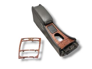 подлокотник Mercedes-Benz C-Класс W203/S203/CL203 W203 2003, 1.8 л., Kompr, M 271.946, бензин, 6МКПП, schwarz / 040, седан, задний привод, правый руль, A2036830408, 2036802539