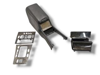 подлокотник Mercedes-Benz E-Класс W210/S210 1997, 2.3 л., i, M 111.970, бензин, АКПП, brillantsilber / 744, седан, задний привод, правый руль, A2106830308, A2106831708