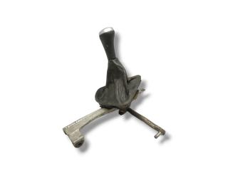 кулиса BMW 1 серия E81/E82/E87/E88 E87 2004, 2.0 л., i, N46 B20 B, бензин, 6МКПП, sparkling graphit / a22, хетчбэк 5 дв., задний привод, правый руль, 25117529067, 7529067