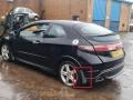 брызговик Honda Civic 8 поколение [рестайлинг] FN3 2009, 2.2 л., cTDi, N22A2, дизель, 6МКПП, crystal black / nh731p, хетчбэк 3 дв., передний привод, правый руль, 08P09-SMR-600 - фото №3