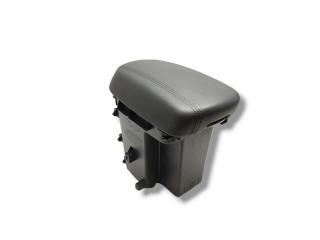 подлокотник Kia Sportage 3 поколение SL 2012, 1.7 л., CRDi, дизель, 6МКПП, sirius silver / aa3, внедорожник 5 дв., передний привод, правый руль, 84680-3W900, 846603W010WK