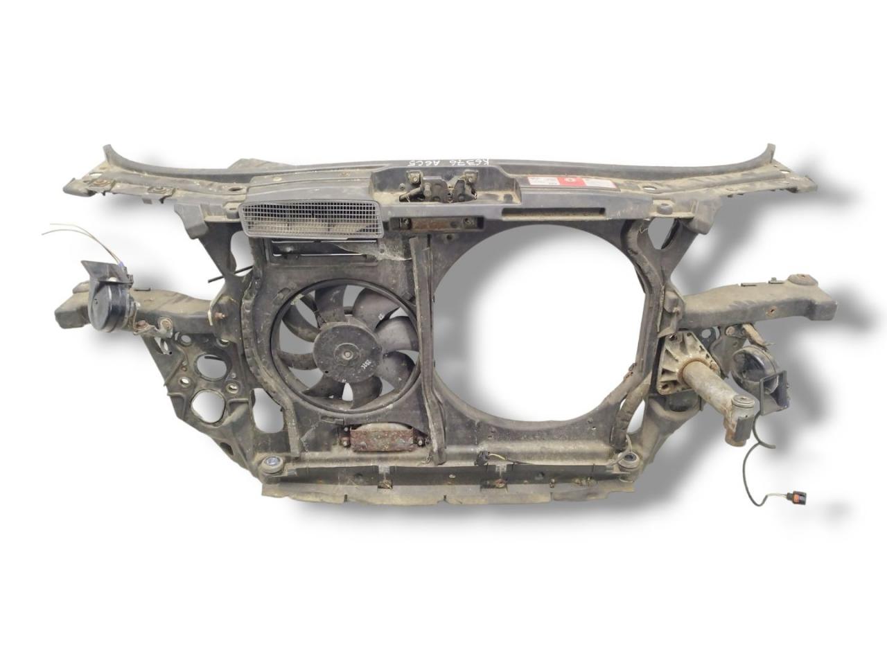 передняя панель крепления облицовки (телевизор) Audi A6 Allroad Quattro C5 2002, 2.5 л., TDi, AKE, дизель, 6МКПП, silbersee / ly7w, универсал, полный привод, правый руль, 4Z7805588, 4Z7959455 - фото №1