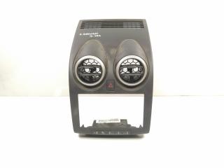 дефлектор обдува салона Nissan Qashqai 1 поколение 2007, 1.6 л., i, HR16DE, бензин, 5МКПП, черный, внедорожник 5 дв., передний привод, правый руль