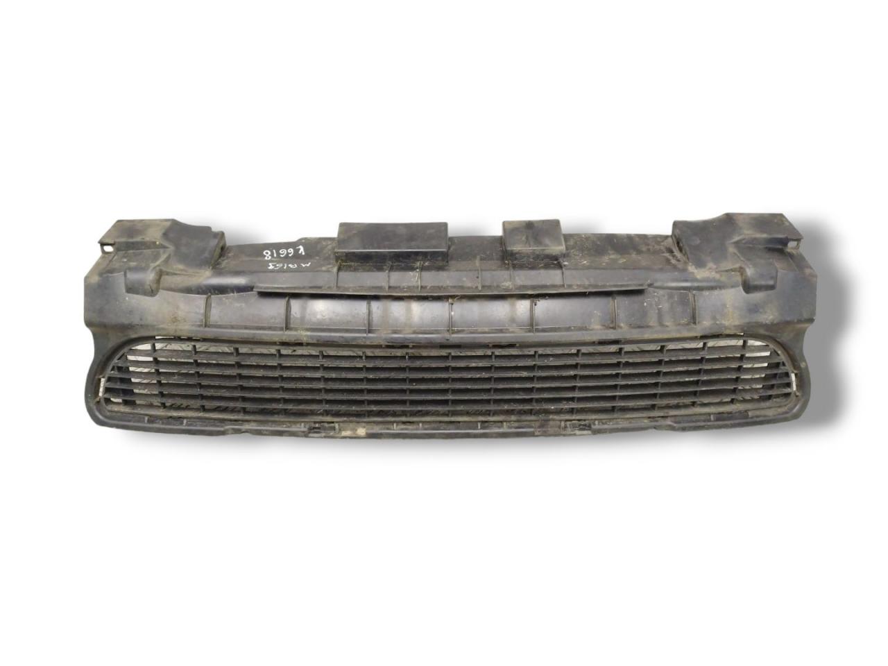 заглушка (решетка) в бампер Mercedes-Benz A-Класс W169 2007, 1.5 л., i, M 266.920, бензин, 5МКПП, kometgrau / 748, хетчбэк 5 дв., передний привод, правый руль, A1698850023 - фото №1