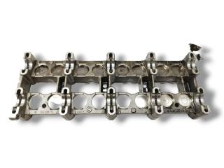 постель распредвала (бугель) Mercedes-Benz Sprinter 1 поколение (W901-905) [рестайлинг] W902 2002, 2.1 л., CDi, OM 611.981, дизель, 5МКПП, arktikweiss / 9147, микроавтобус, задний привод, правый руль, 6110160504