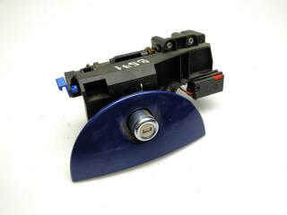 ручка открывания багажника Opel Meriva 1 поколение (A) 2004, 1.4 л., i, Z 14 XE, бензин, 5МКПП, синий, минивэн, передний привод, правый руль, 13168316, 09183495