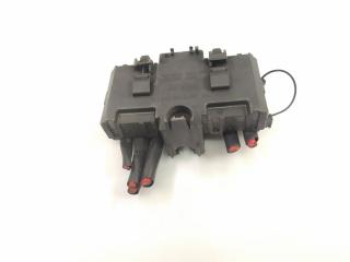 блок предохранителей Mercedes-Benz C-Класс W203/S203/CL203 [рестайлинг] 2004, 1.8 л., Kompr, M 271.946, бензин, АКПП, бежевый, 693u, седан, задний привод, правый руль, 2035450803, A2035450301