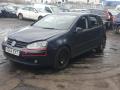 молдинг переднего бампера Volkswagen Golf 5 поколение 2004, 2.0 л., TDi PD, BKD, дизель, 6МКПП, bluegraphit / lc5f, хетчбэк 5 дв., передний привод, правый руль, 1K0807717A - фото №3