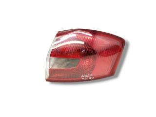 фонарь задний правый Ford Kuga 1 поколение 2008, 2.0 л., TDCi, G6DG, дизель, 6МКПП, avalon / m8, внедорожник 5 дв., полный привод, правый руль, 8V41-13404-CH, 1710611