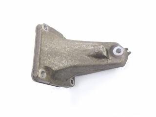 кронштейн двигателя Mercedes-Benz C-Класс W202/S202 W202 1996, 1.8 л., i, M 111.920, бензин, АКПП, серый, седан, задний привод, 6112230604, 1112230904, 6042230104