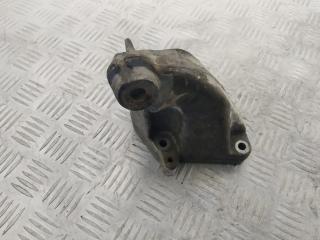 кронштейн двигателя Mercedes-Benz E-Класс W211/S211 [рестайлинг] 2007, 3.0 л., CDi, OM 642.920, дизель, АКПП, iridiumsilber / 775, седан, задний привод, правый руль, A6422230104