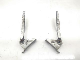 петля капота Mitsubishi L200 3 поколение 2002, 2.5 л., TD, 4D56 TD, дизель, 5МКПП, chromatic silver / h82, пикап, полный привод, правый руль, MB866525, 866526