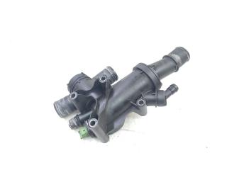 корпус термостата Ford Mondeo 4 поколение 2009, 2.0 л., TDCi, QXBA, дизель, 6МКПП, blazer blue, универсал, передний привод, правый руль, 9656182980