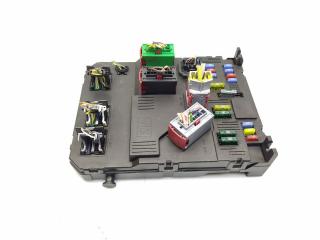 блок предохранителей Peugeot 407 1 поколение 2005, 2.0 л., i, RFN (EW10J4), бензин, 5МКПП, серебро, седан, передний привод, правый руль, S120104700