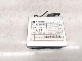 усилитель антенны Opel Vectra C [рестайлинг] 2008, 1.9 л., CDTi, Z19DTH, дизель, 6МКПП, чёрный, хетчбэк 5 дв., передний привод, правый руль, 13111066