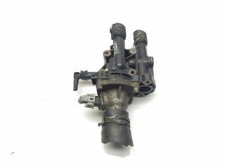 корпус термостата Chevrolet Cruze 1 поколение J300 2009, 1.6 л., i, F16D4, бензин, 5МКПП, misty lake / gcw, седан, передний привод, правый руль