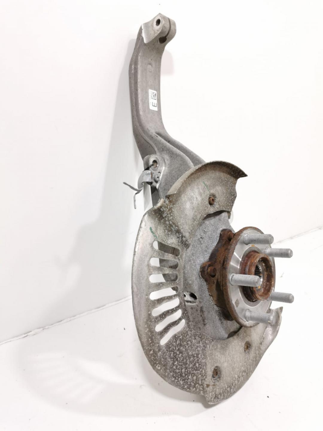 кулак поворотный левый Land Rover Range Rover Velar 1 поколение 2020, 2.0 л., 204DTD, дизель, АКПП, внедорожник 5 дв., HK833K186BC - фото №1