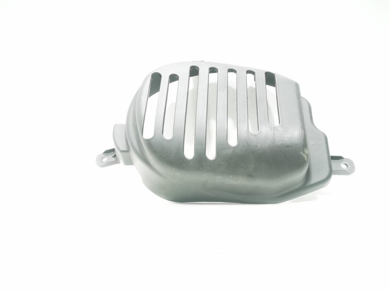 пластик Land Rover Range Rover 4 поколение 2016, 5.0 л., бензин, АКПП, внедорожник 5 дв., GK5218C979AB - фото №1