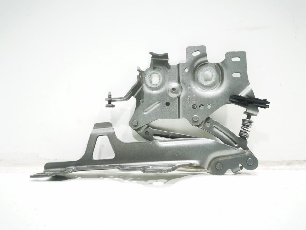 петля капота левая Mini Clubman 2 поколение (F54) 2018, 2.0 л., бензин, АКПП, хетчбэк 5 дв., 7351357 - фото №1